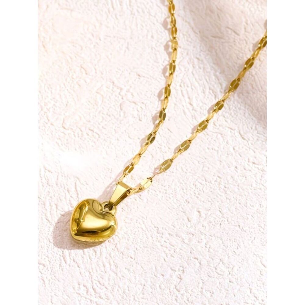 NWT 18” Gold Plated Stainless Steel Puffed Heart Pendant Lip Chain Necklace